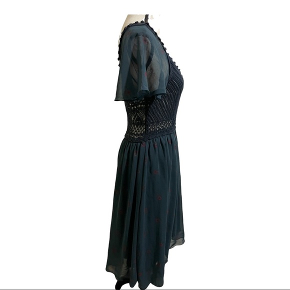 Free people dress crochet top bottom is sheer with lining floral design … - Picture 5 of 12